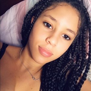 Meet your Posher, Rosari